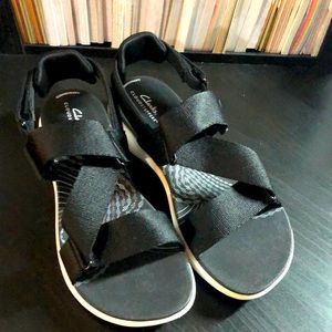 Clarks Cloudsteppers - Women's Mira Sun Flat Sandals